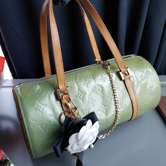 LOUIS VUITTON Beautiful Papillon Bedford Vernis - Picture 1 of 16